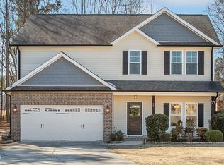 40 E Arbor Cove Ct, Zebulon, NC 27597