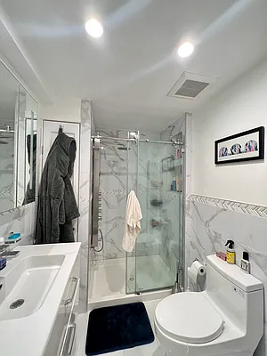 Rented by Mae Equities | media 5