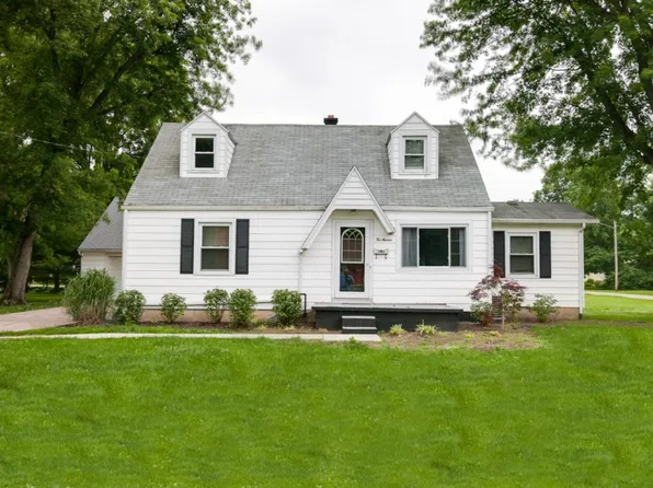 211 Western Ave, Enon, OH 45323