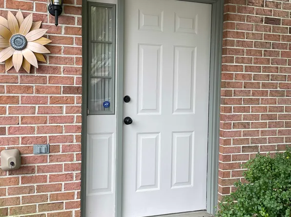 2584 Penns Ridge Blvd, Easton, PA 18040