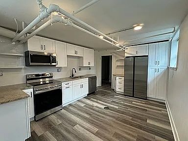 2nd image of 641 N Ogden St #B