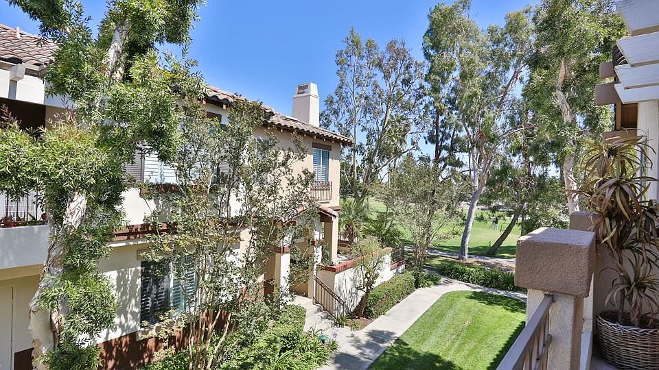 1st image of 2366 Sunningdale Dr