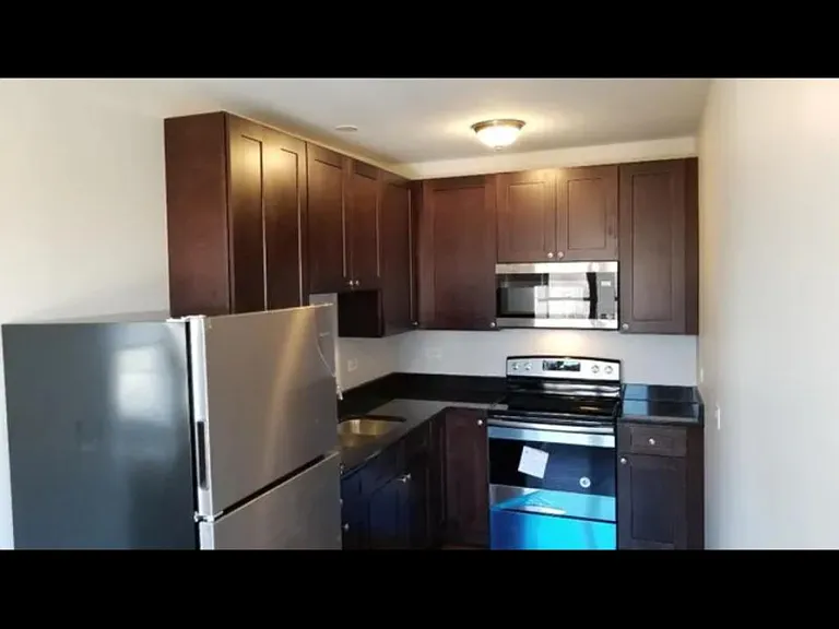 6341 S Western Ave #1 — Photo 1