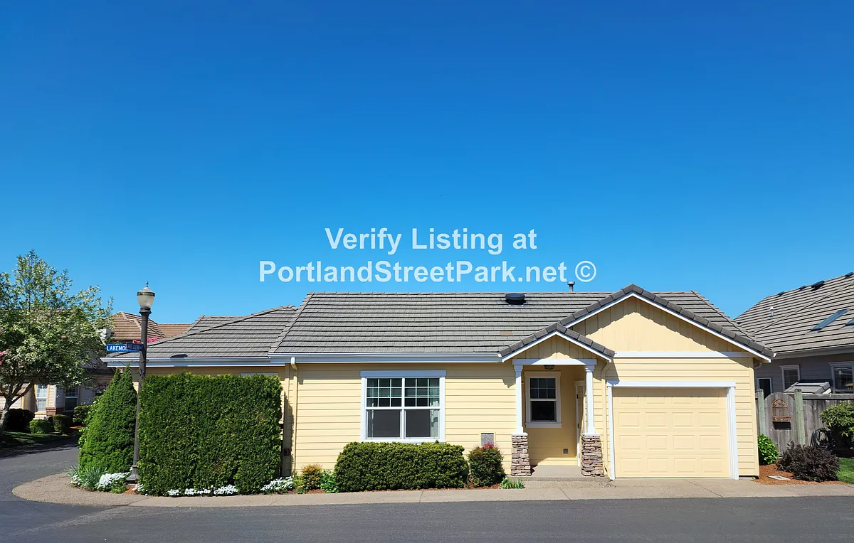 Front elevation - 3243 Lakemont Dr