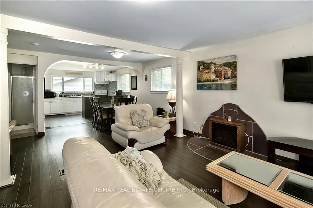 2 bed, $2,997 — Photo 4