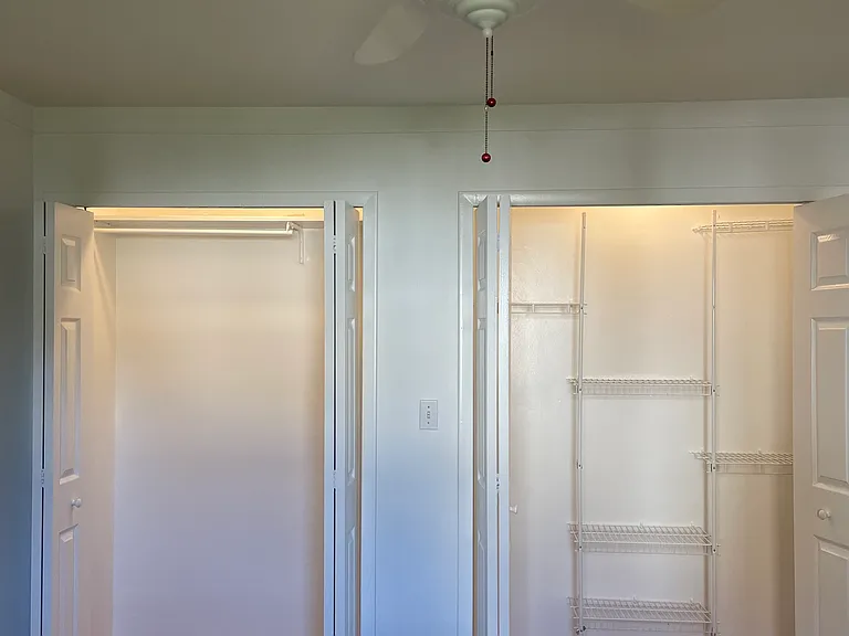 1075 Lalond Ave — Photo 15