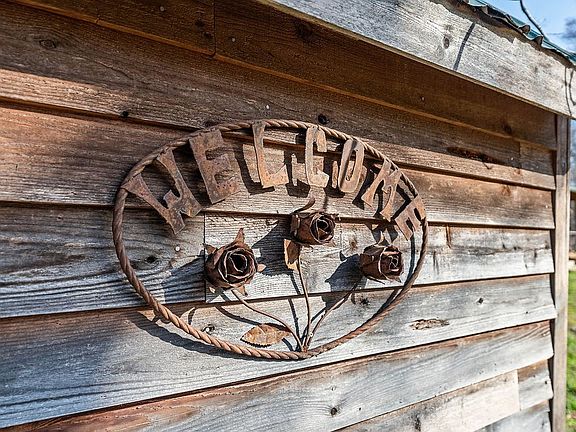 5th image of 10288 Limekiln Rd