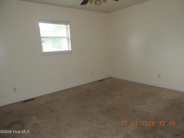 212 Branchwood Dr — Photo 4