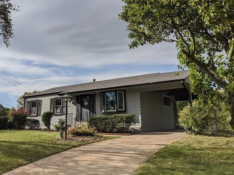 5001 Ville Maria Ln photo 1