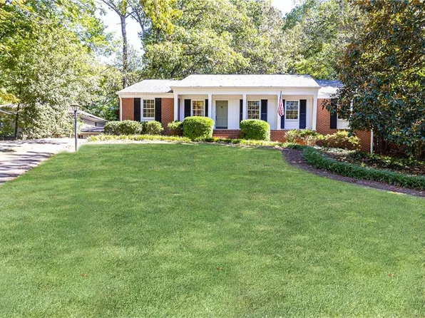 3009 Rockingham Dr NW, Atlanta, GA 30327