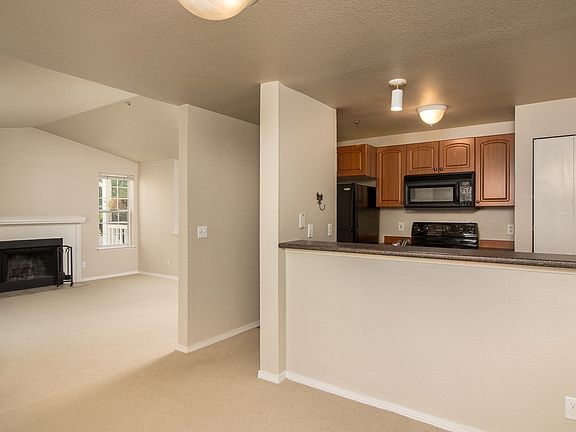 3rd image of 19230 Forest Park Dr NE APT K236