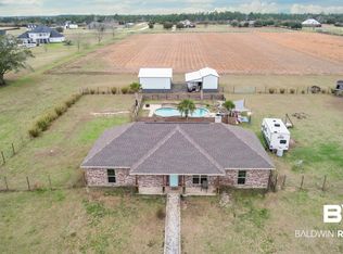 10021 Williams Ln, Elberta, AL 36530