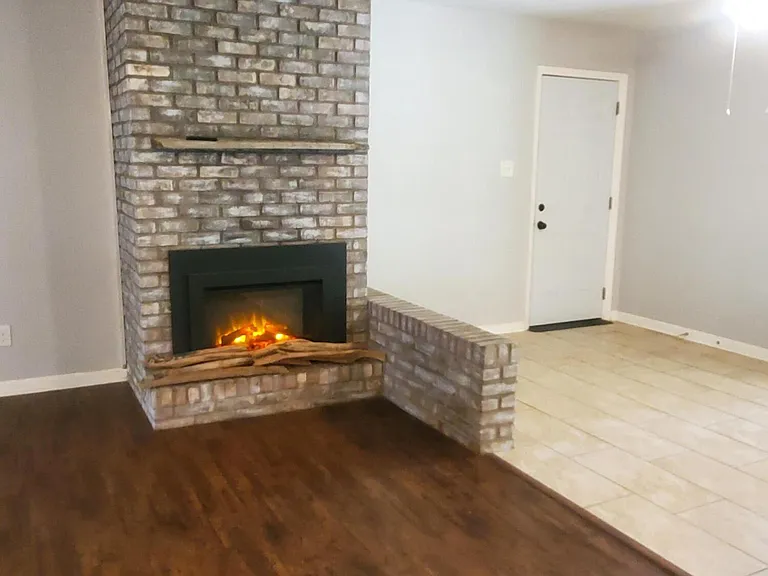 12438 Briarwood West Dr W — Photo 5