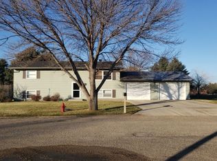 1301 Sunset Ave, Mobridge, SD 57601