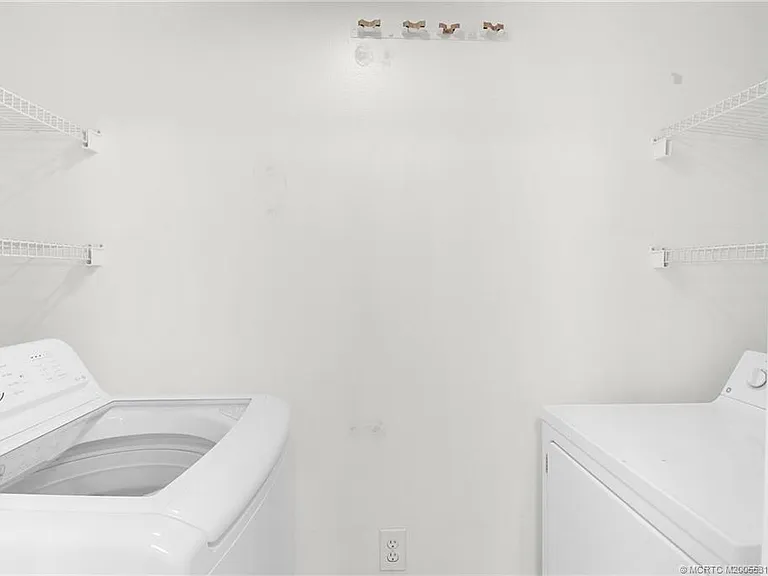 3765 NW Mediterranean Ln — Photo 20