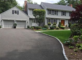 126 Burr Hall Rd, Middlebury, CT 06762