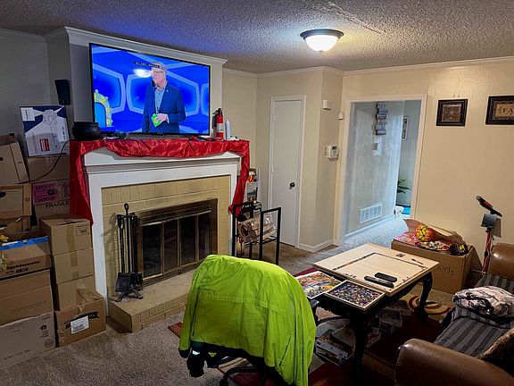 2nd image of 5997 Lofty Oak Rd #5997