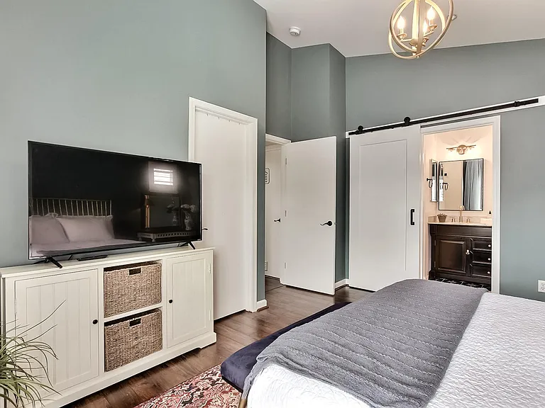 2285 Palisade Blvd — Photo 6