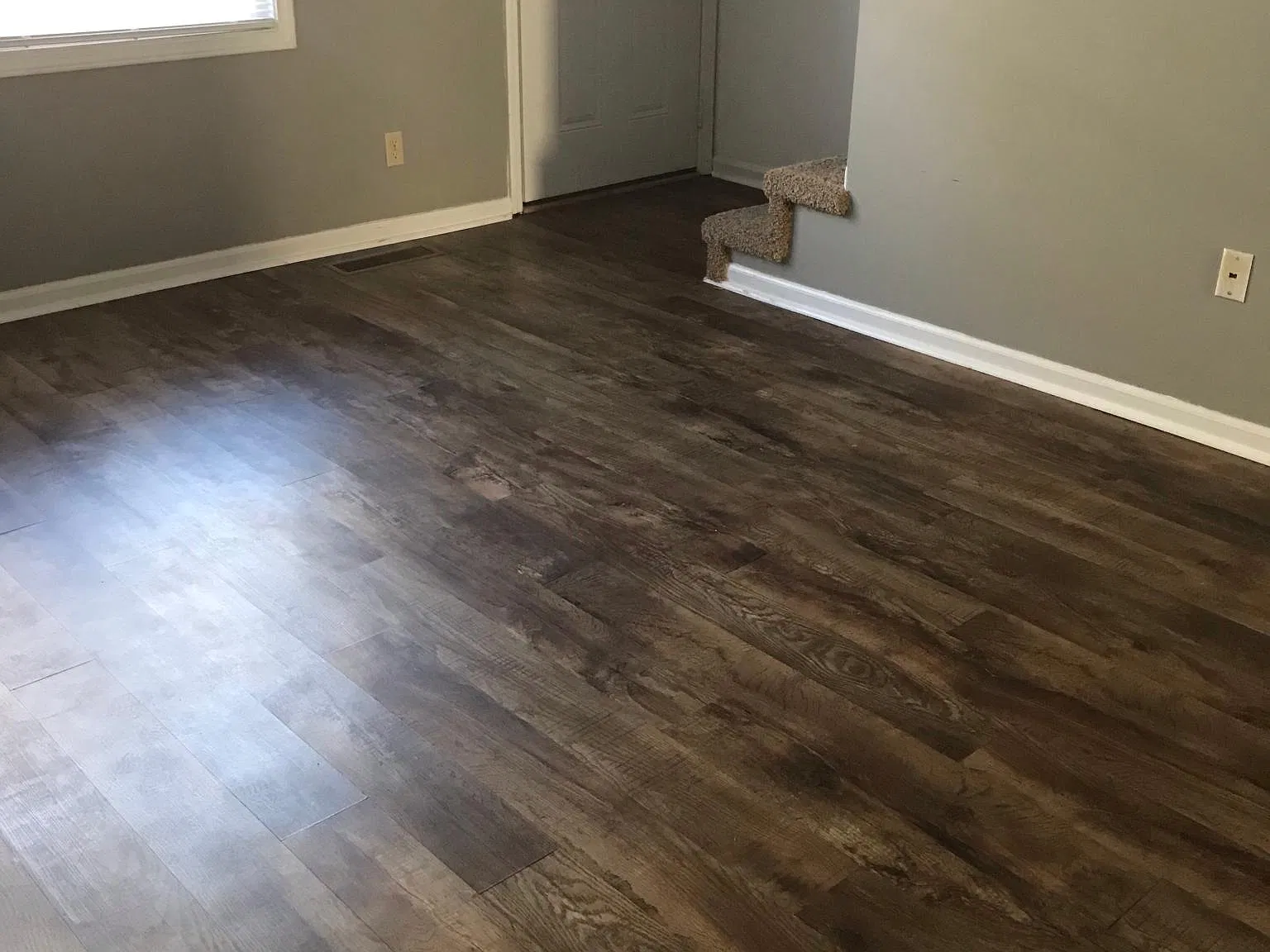 445 Hutchinson Ave — Photo 1