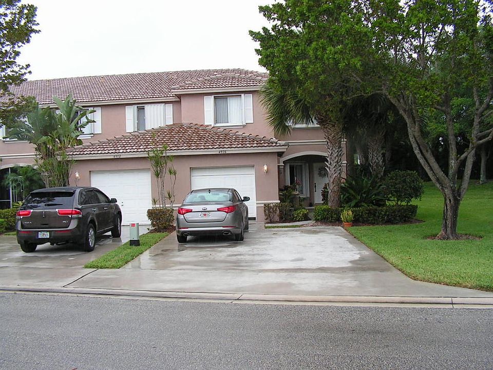 1st image of 4916 Pinemore Ln Unit 4916
