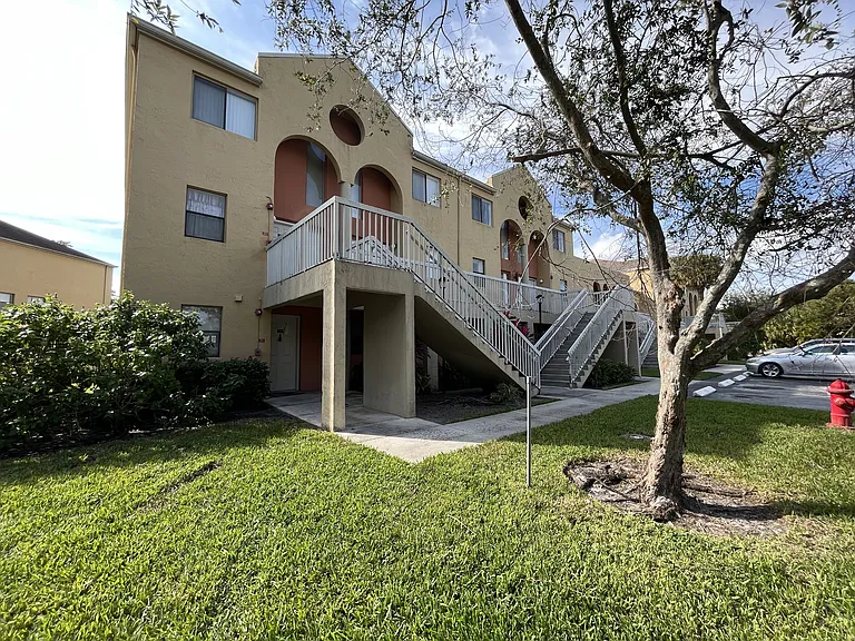 5200 NW 31st Ave #J160-563 — Photo 19