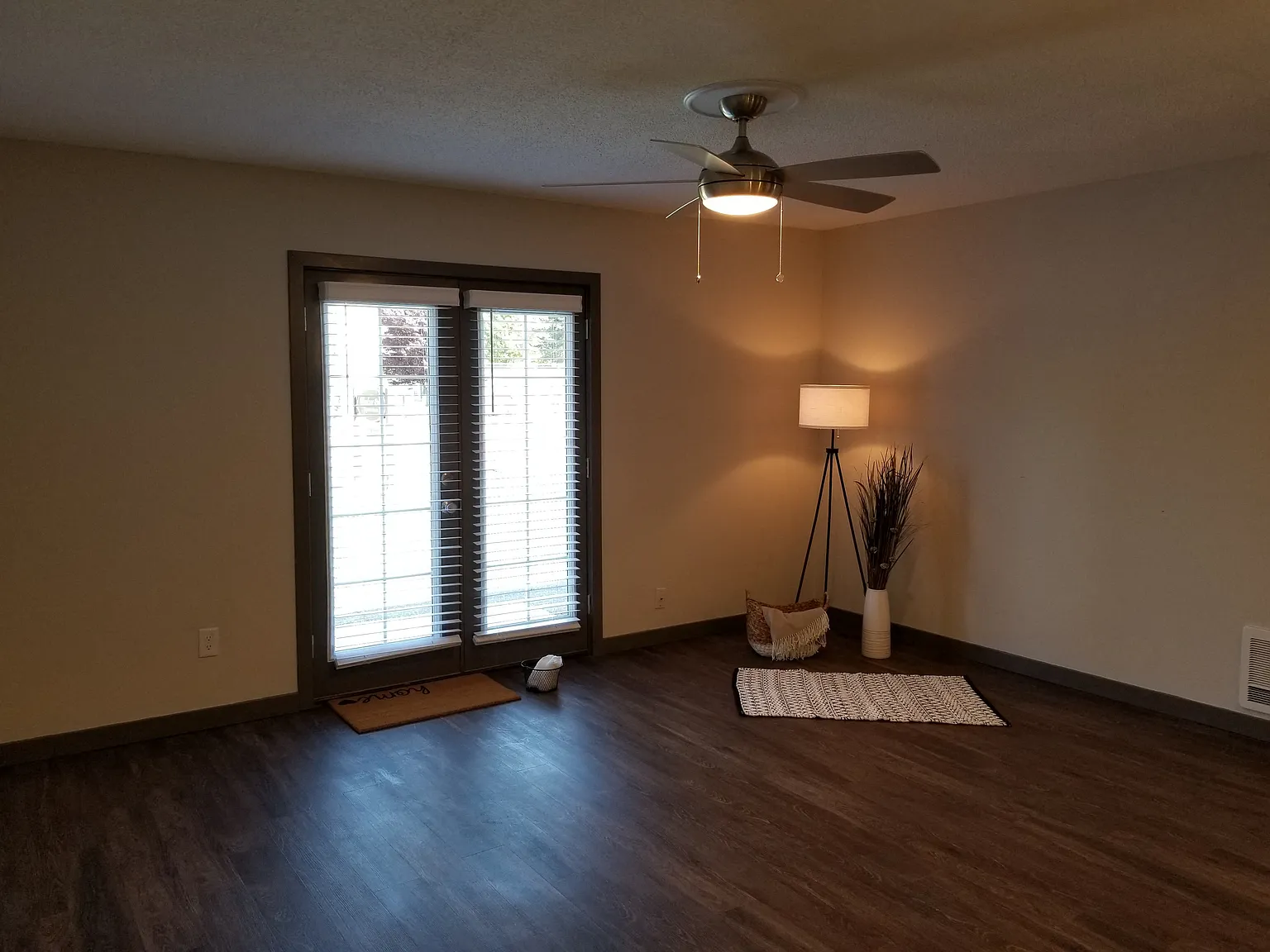 Windsor Park Apartments — Photo 4