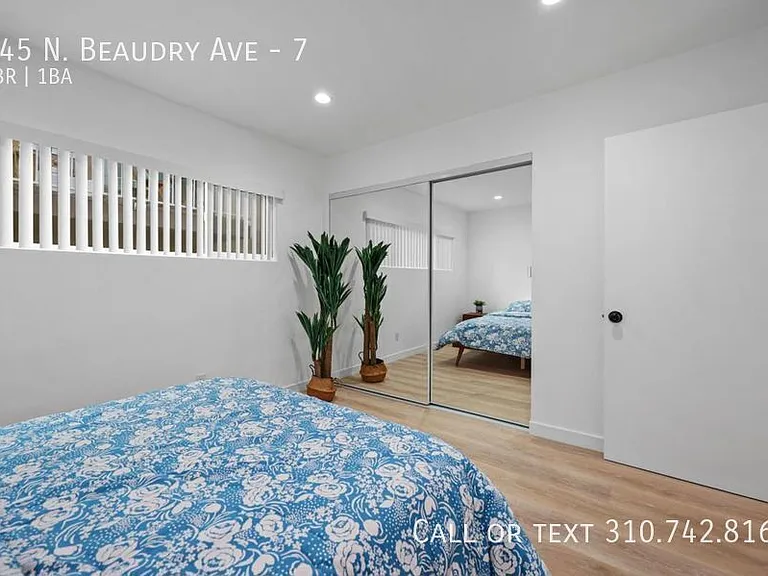 945 N Beaudry Ave #7 — Photo 11