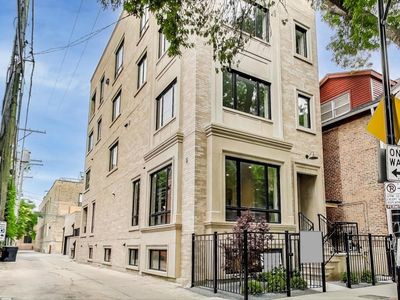 1812 N Howe St #1, Chicago, IL, 60614
