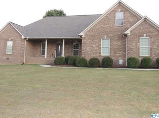 17496 Hall St, Athens, AL 35611