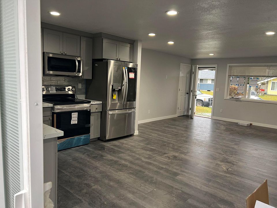 1st image of 6616 43rd Ave S #2