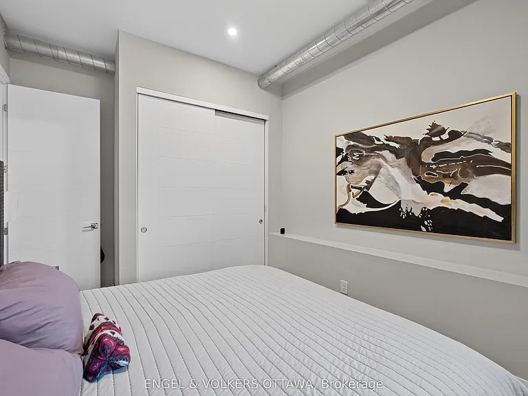 44 Byron Ave #D — Photo 33