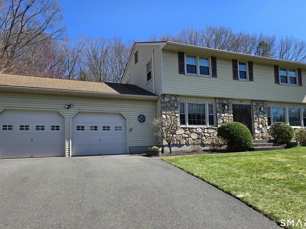 15 Rainbow Trail, Vernon, CT 06066