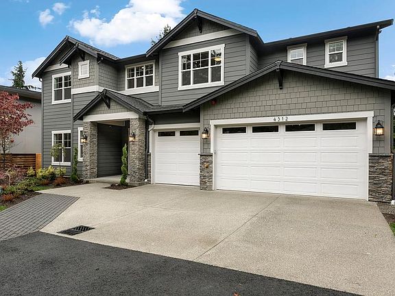 Toulon Front Exterior