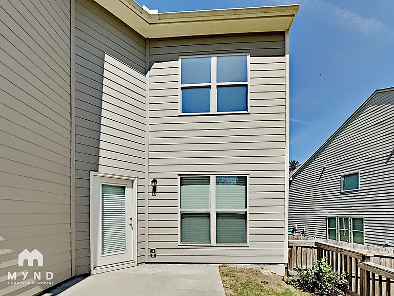 218 Hardy Water Dr — Photo 17