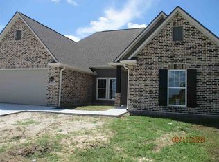 1735 E Blue Stem, Beaumont, TX 77713