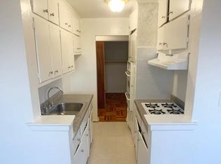 275 Bay 37th St #1, Brooklyn, NY 11214