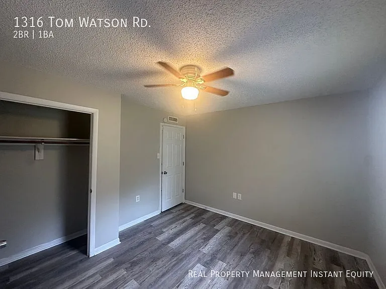 1316 Tom Watson Rd — Photo 12