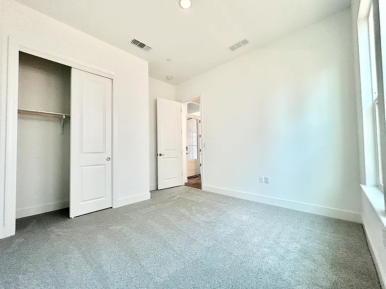 238 Apple Grove Ave — Photo 20