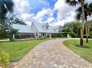 1460 Club Dr, Vero Beach, FL 32963