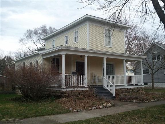 2nd image of 431 Grant St