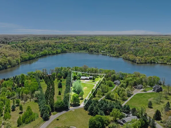 3450 Snowfarm Ln, Allegan, MI 49010