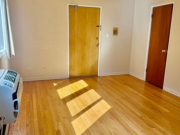5th image of 1925 Harrison St APT 1J