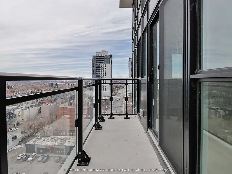 206 King St W #Penthouse 1 — Photo 15