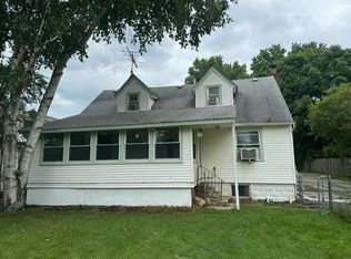 5101 Auker Dr, Flint, MI 48507