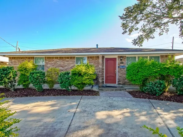 3721 Apollo Dr, Metairie, LA 70003