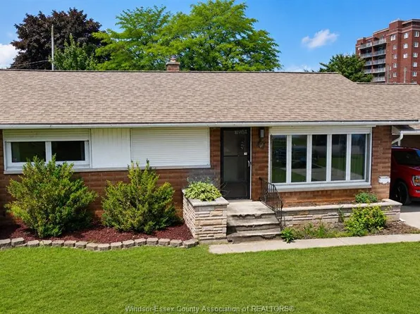 5 Audrey St, Leamington, ON N8H 2K7
