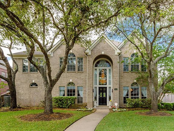 2nd image of 7611 Shady Way Dr