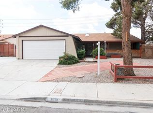 6713 Old Castle Dr, Las Vegas, NV 89108