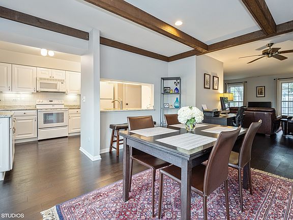 4th image of 1528 Pebblecreek Dr