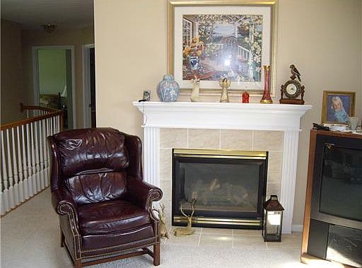 2nd image of 21679 Johnstone Ct